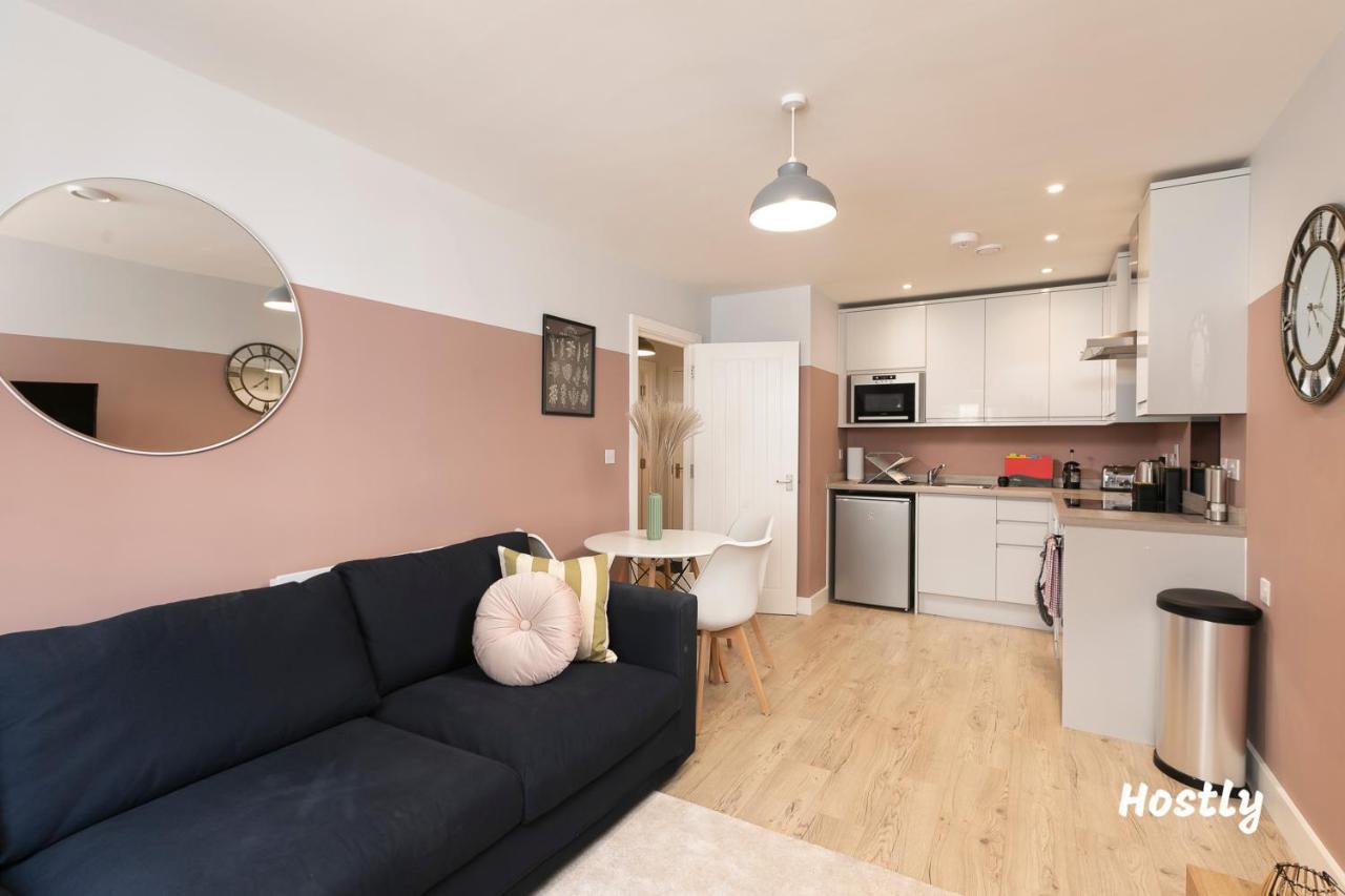 Wesley Gate Apartments - By Hostly Ρίντινγκ Εξωτερικό φωτογραφία